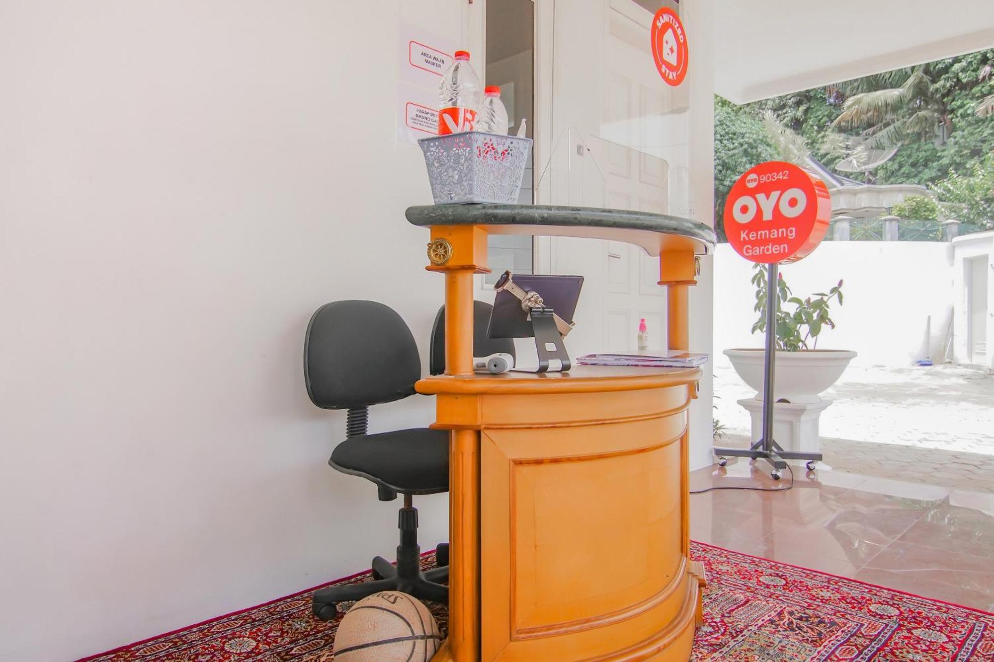 Super Oyo Capital O 90342 Kemang Garden Hotel Jakarta Eksteriør billede